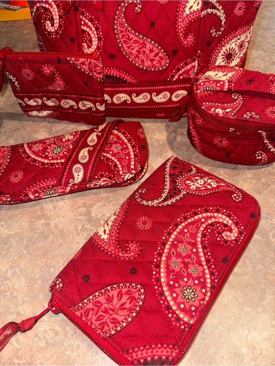 Vera Bradley Handbags - Vera Bradley Red Paisley Quilted Shoulder Bag Set
